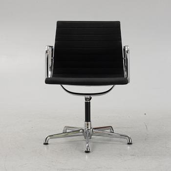 Charles & Ray Eames, karmstol, "EA 108", Vitra.