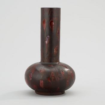 A Wilhelm Kåge 'Farsta' stoneware vase, Gustavsberg Studio 1936.