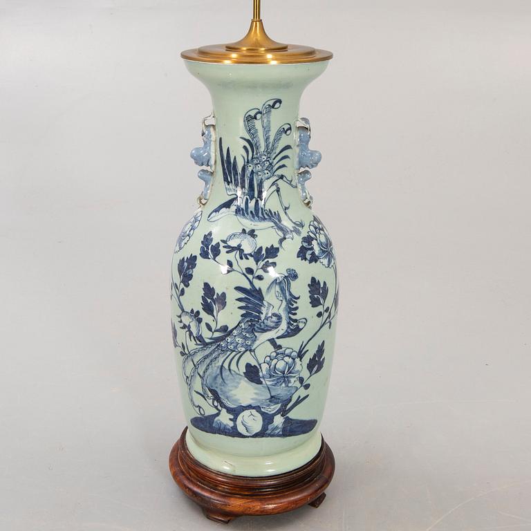 A Chinese porcelain floor vase/lamp 19th/20th century.