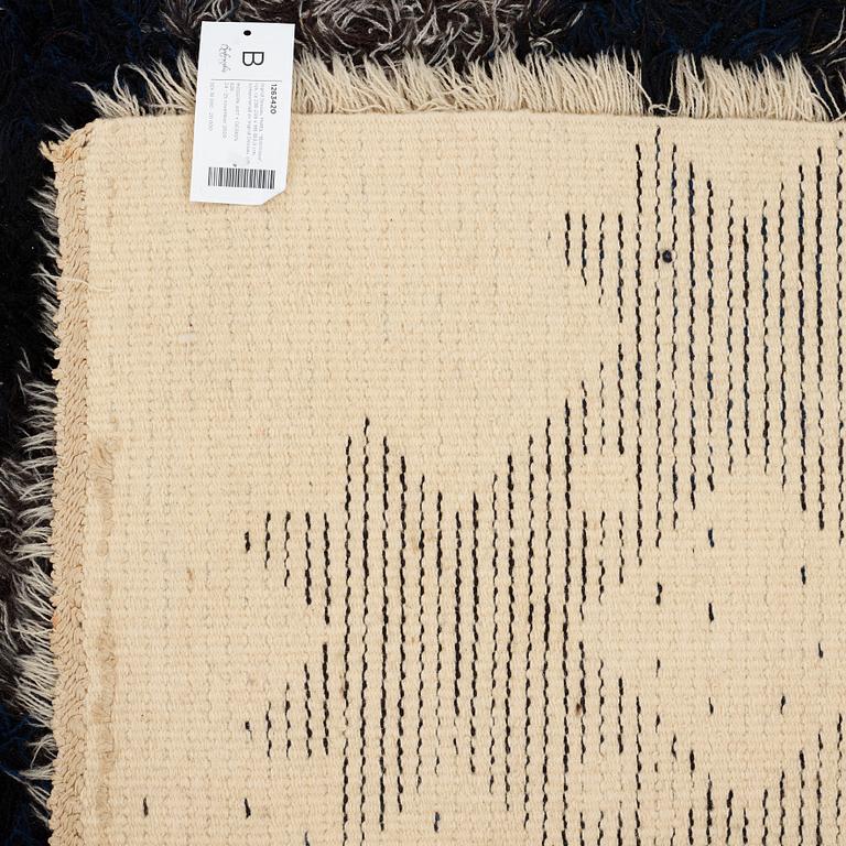 Ingrid Dessau, A carpet, "Björnloka", knotted pile, ca 238-239 x 181-183,5 cm, designed by Ingrid Dessau.