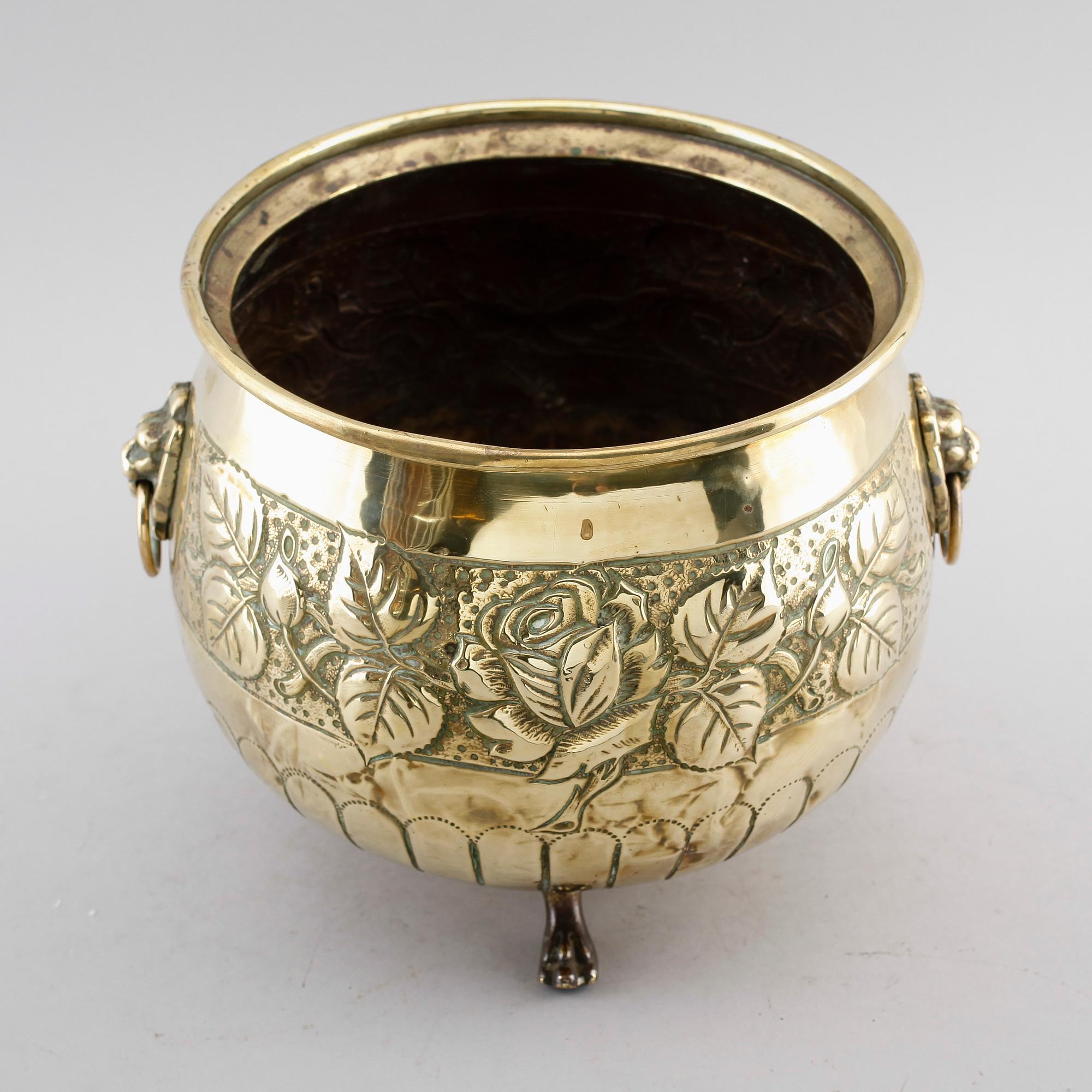 YTTERFODER, mässing, 1800-talets första hälft.