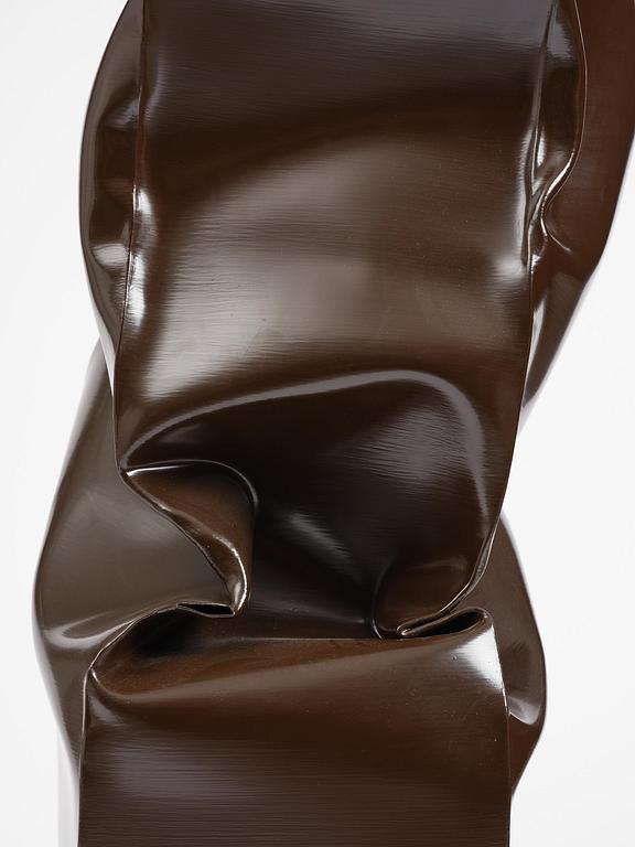 Angela de la Cruz, "Standing Box Large (Brown)".