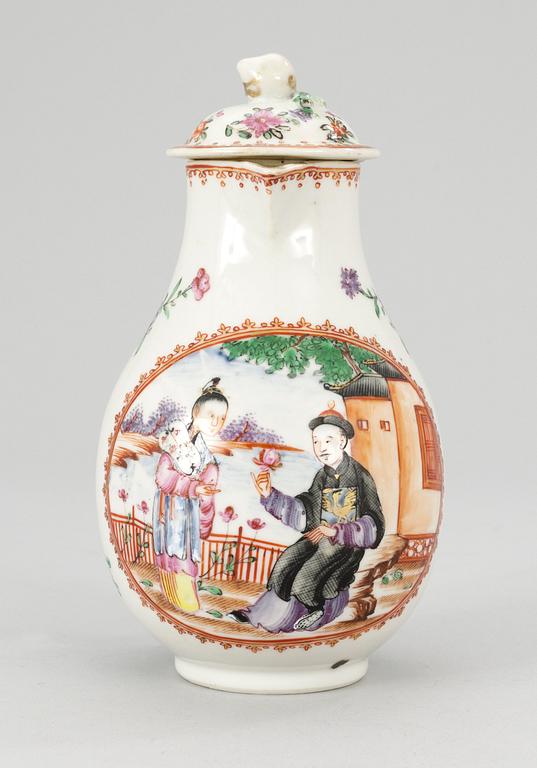 KAFFEKANNA, porslin. Qingdynastin, Qianlong (1736-95).