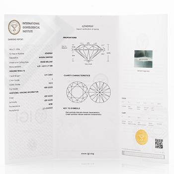 Ring 14K white gold set with brilliant-cut diamonds, accompanied by IGI report.