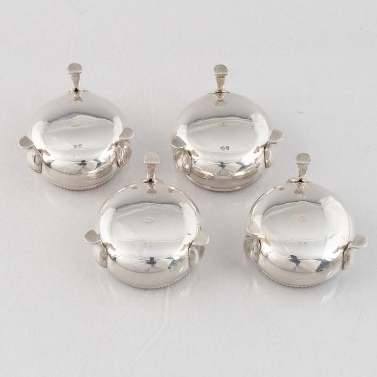 Four English Silver Salt Cellars, mark of William Evans, London 1883.
