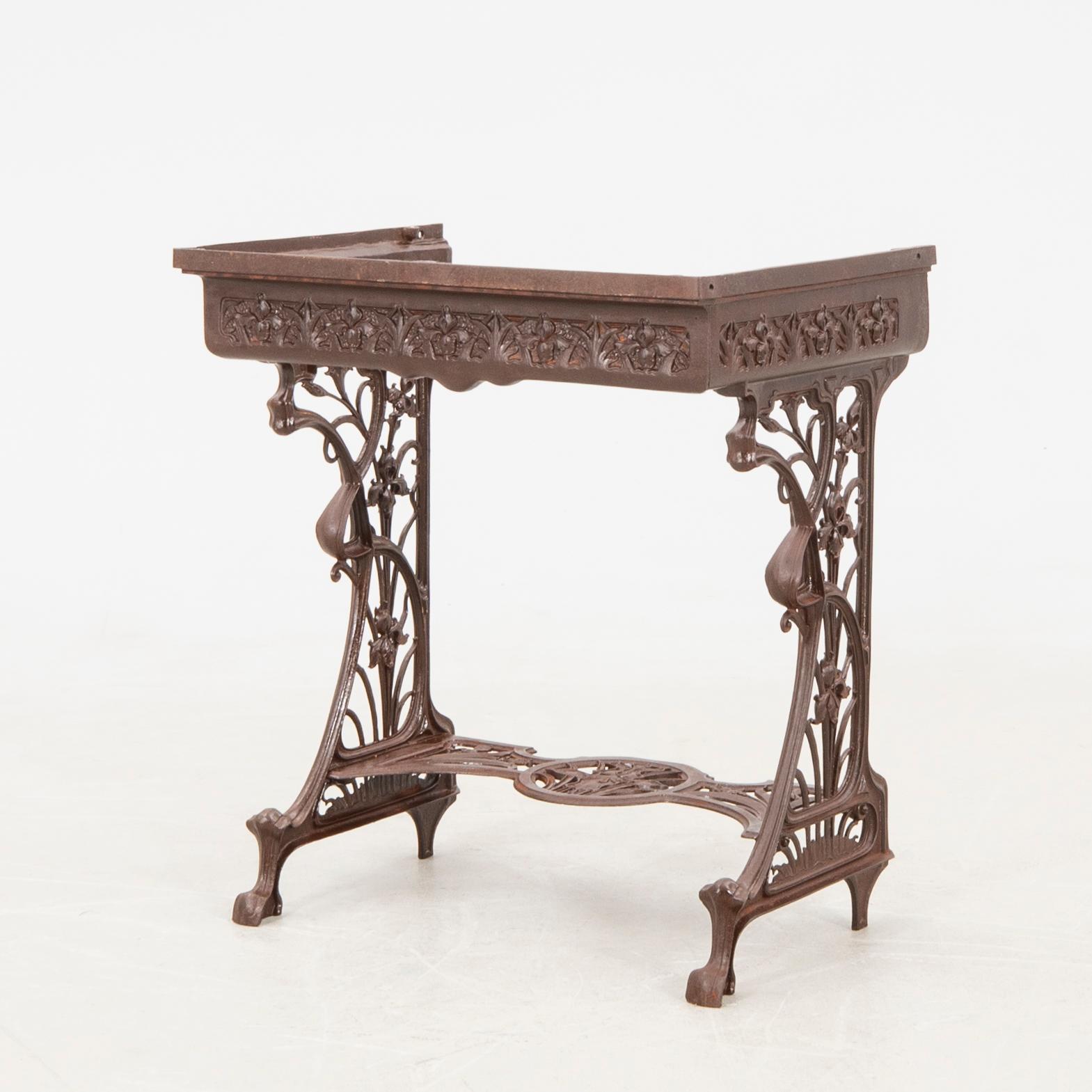 Tvättställsunderrede 1900-talets första hälft.