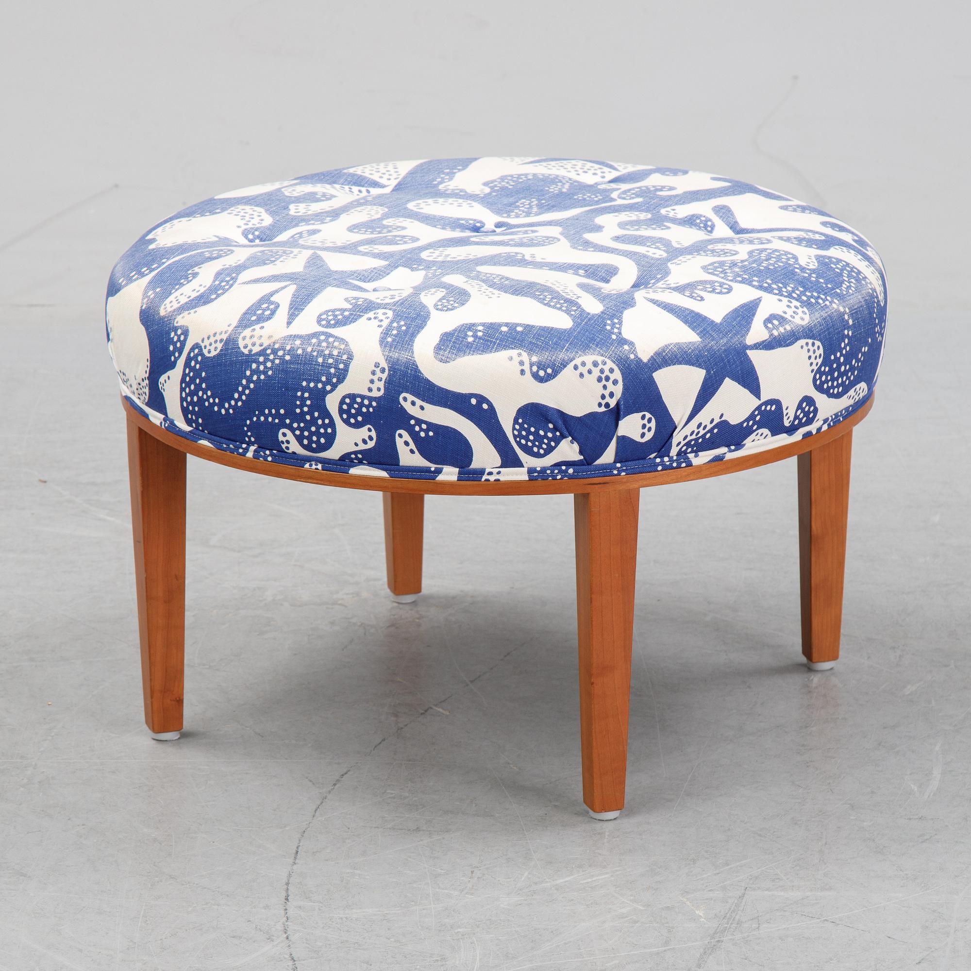 Josef Frank, a model 647 ottoman, Svenskt Tenn.