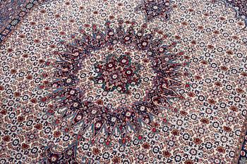 Matta, Meshed, ca 303 x 205 cm.