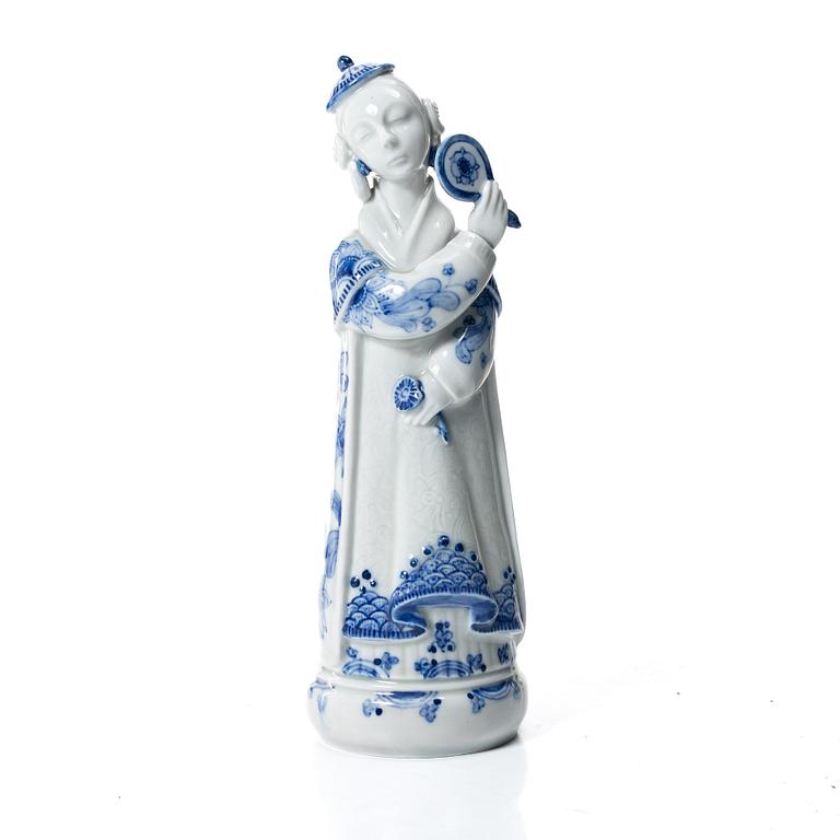 Georg Thylstrup, Figurine, model 1604, porcelain, Royal Copenhagen, Denmark, first half of the 20th century.