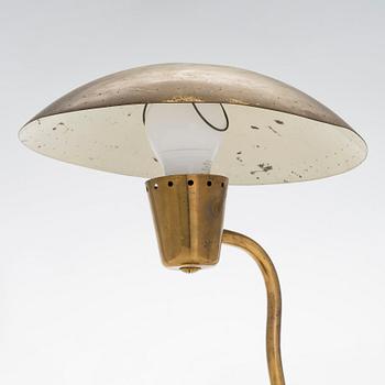 A mid-20th-century 'EV 60' table lamp for Itsu.