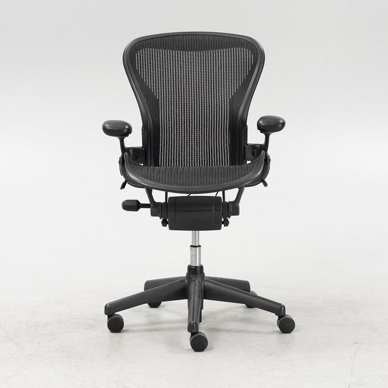 Don Chadwick/Bill Stump, an 'Aeron' swivel office chair, Herman Miller.