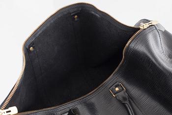 A weekend bag from Louis Vuitton, model "Keepall 50 Epi".