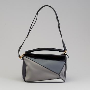 VÄSKA, "Puzzle small bag", Loewe 2017.