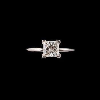 408. A RING, princess cut diamond 1.14 ct. G/vvs1, platinum. Tiffany 2011. Size 15,5, weight 4,4 g.