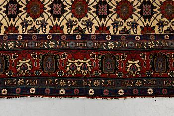 A carpet, semi-antique Veramin, ca 300 x 204 cm.