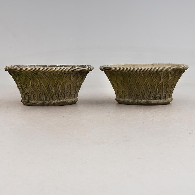 TRÄDGÅRDSURNOR, 1 par, 2000-tal.