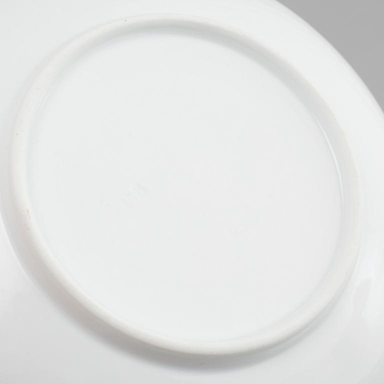 Eleven pieces of porcelain tabel ware, by Fischer and Mieg, second half of the 19th cenutry.