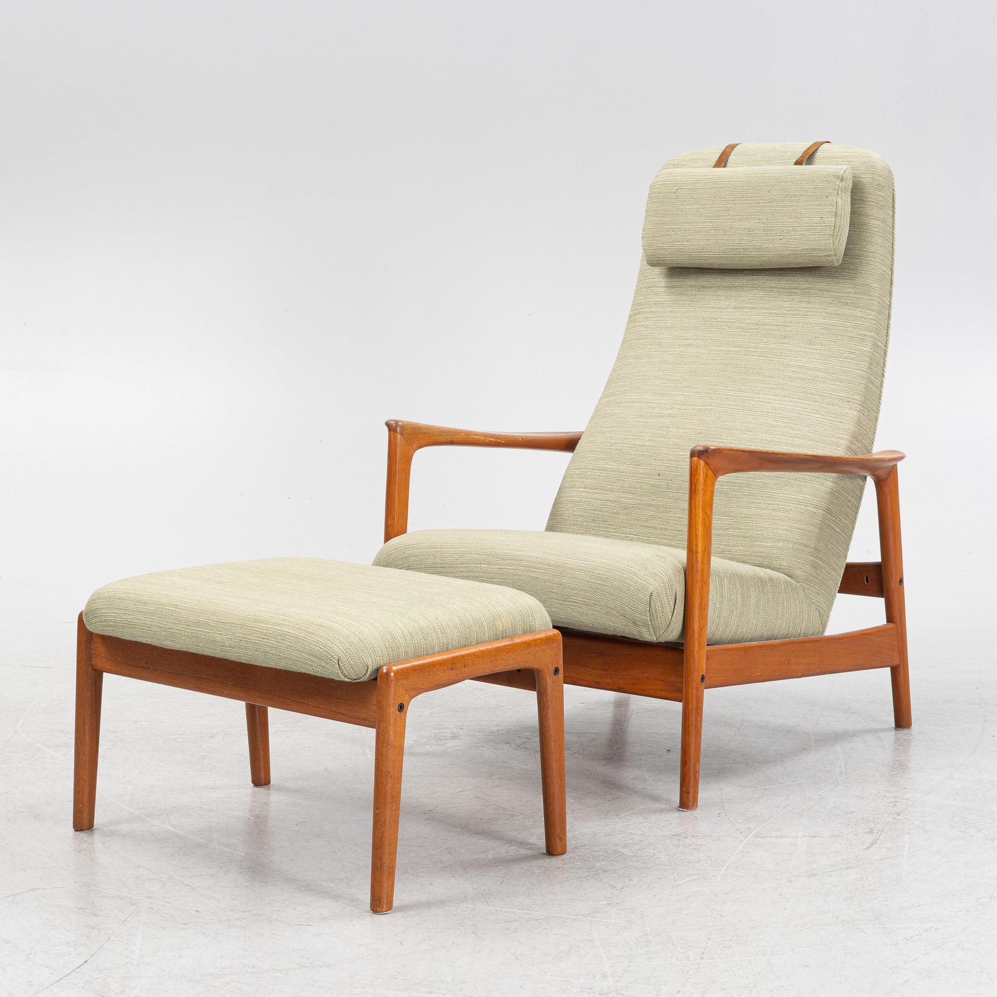 Folke Ohlsson, a 'Duxiesta' armchair with a foot stool, Bra Bohag, Ljungs Industrier, Malmö, 1960's.