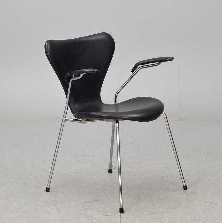 KARMSTOL, "Sjuan", Arne Jacobsen, Fritz Hansen.