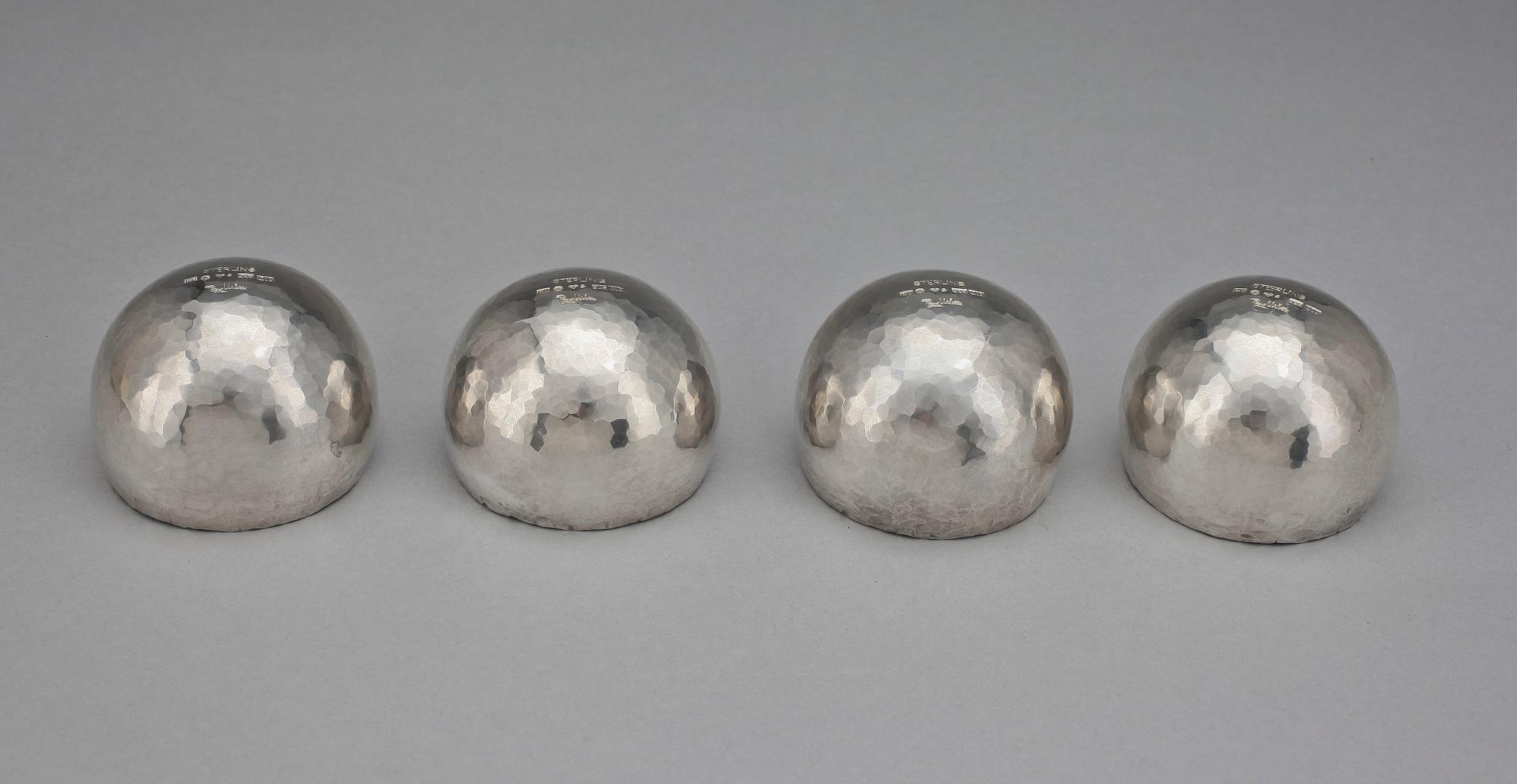 BÄGARE, 4 st, silver, Ray Urban, Stockholm, 1981. Vikt ca 387 g.