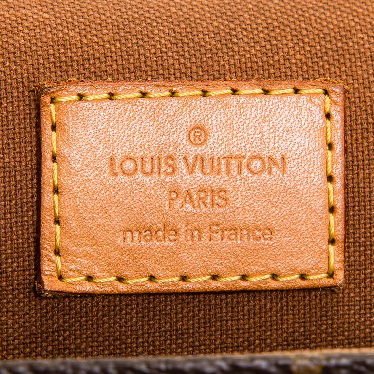 Louis Vuitton,  "Bosphore Messenger GM", väska.
