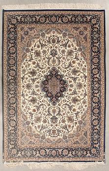 An Isfahan rug, central Persia  signed Davari, 225 x 148 cm.