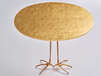 Meret Oppenheim, a 'Traccia table', Simon Gavina Edition.