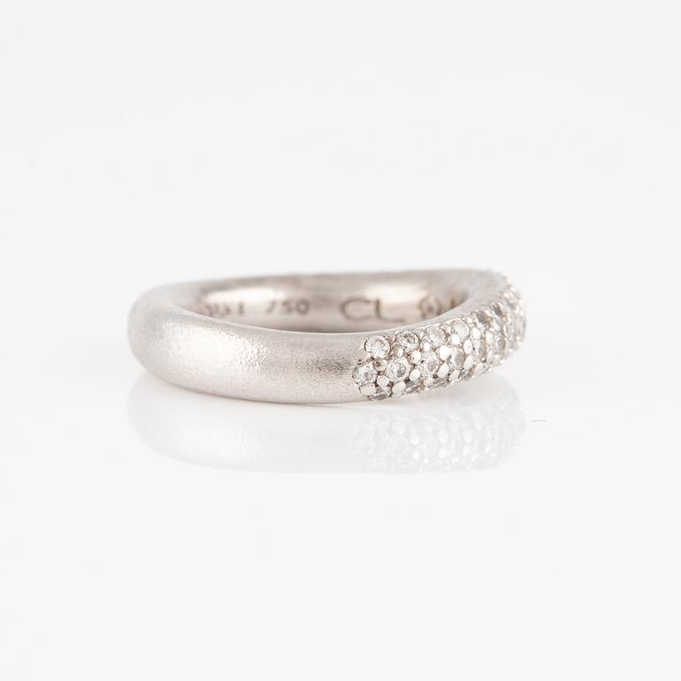 Ole Lynggaard two "Love" rings no. 4 in 18K white gold with round brilliant-cut diamonds.