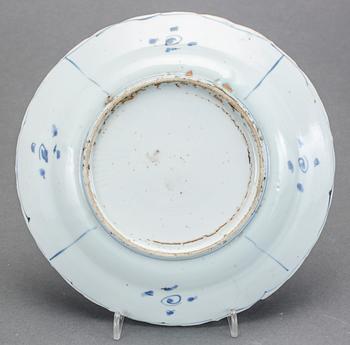 SKÅLFAT, porslin, Kina, Ming dynastin, Wanli (1572-1620).