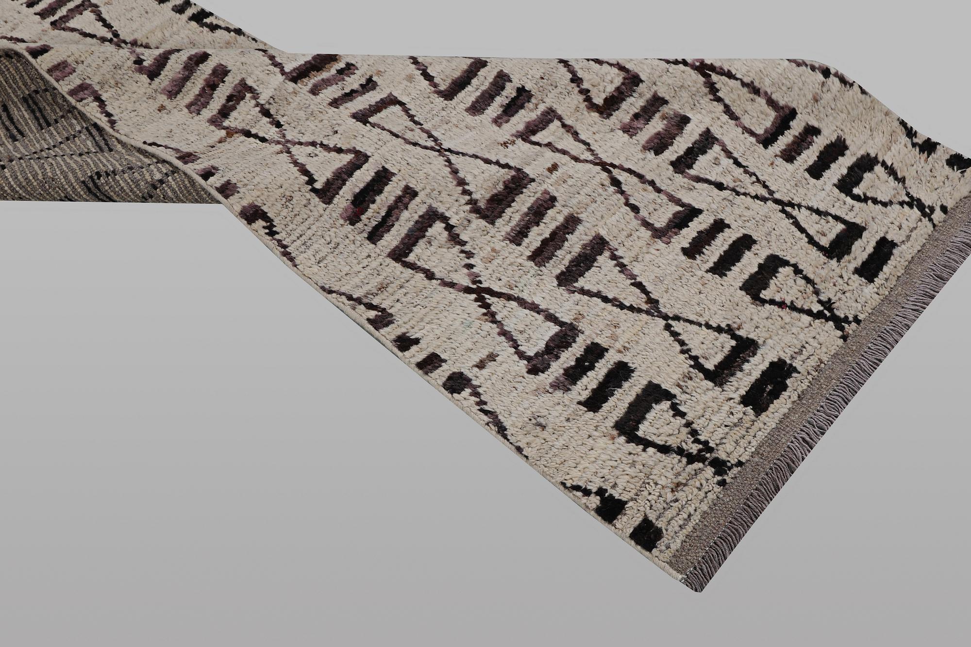 A runner carpet, Marocco Design, ca 374 x 80 cm.