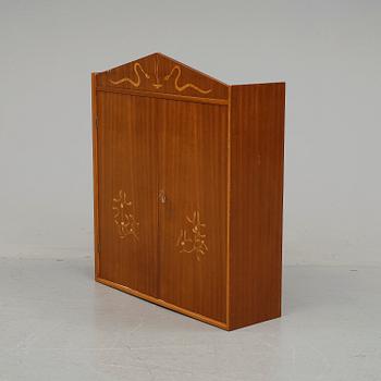 MEDICINSKÅP, 1900-talets mitt.