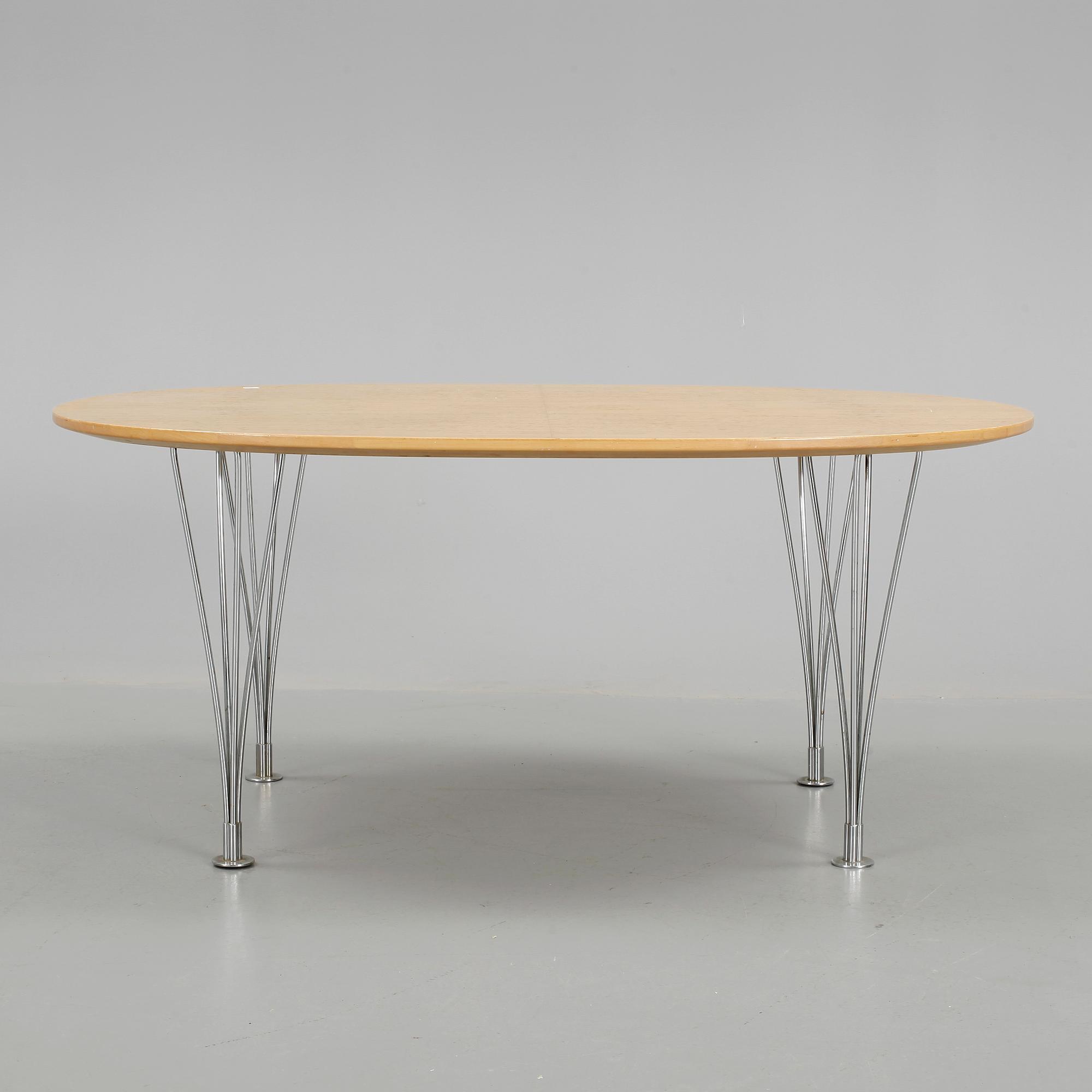 SOFFBORD. "Superellips", Bruno Mathsson och Piet Hein för Fritz Hansen, Danmark.