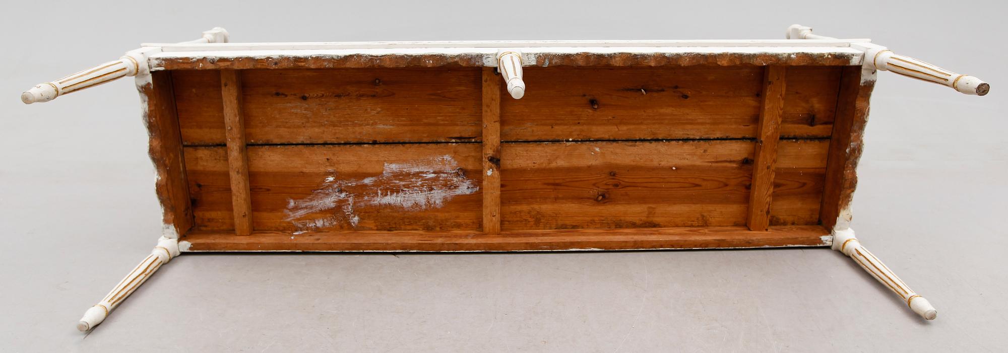 SOFFA, sengustaviansk, omkring år 1800.