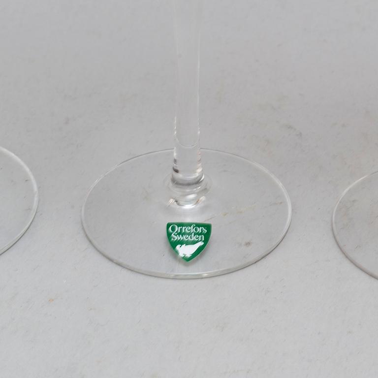 NILS LANDBERG samt MONICA BRATT, glasservisdelar, 43 delar. Orrefors samt Reijmyre.