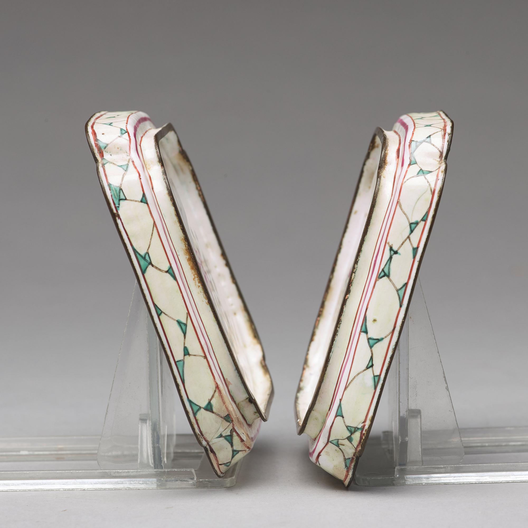 FAT, ett par, emalj på koppar. Qingdynastin, 1700-tal.