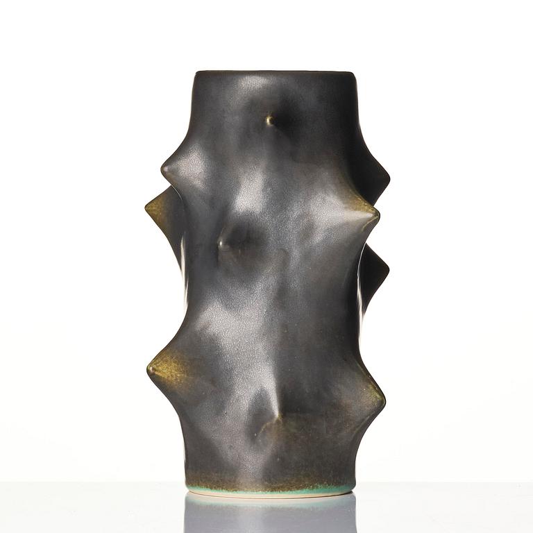 Knud Basse, vaser, två stycken, keramik, "Rosentorn", Michael Andersen & Son, Bornholm, Danmark.