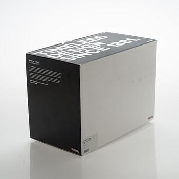 Oiva Toikka, a glass bird. Signed O Toikk Iittala.