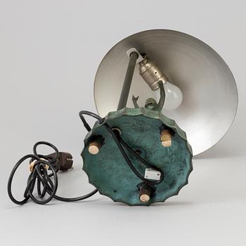 BORDSLAMPA, 1900-talets första hälft.