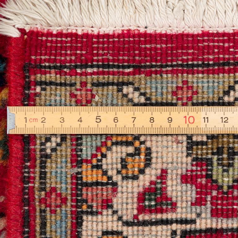 Carpet, Tabriz, approx. 310 x 198 cm.