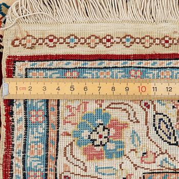 Carpet, Hereke, silk, approx. 98 x 63 cm.