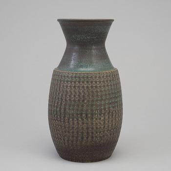 A Stig Lindberg stoneware vase, Gustavsberg studio, Sweden 1963.