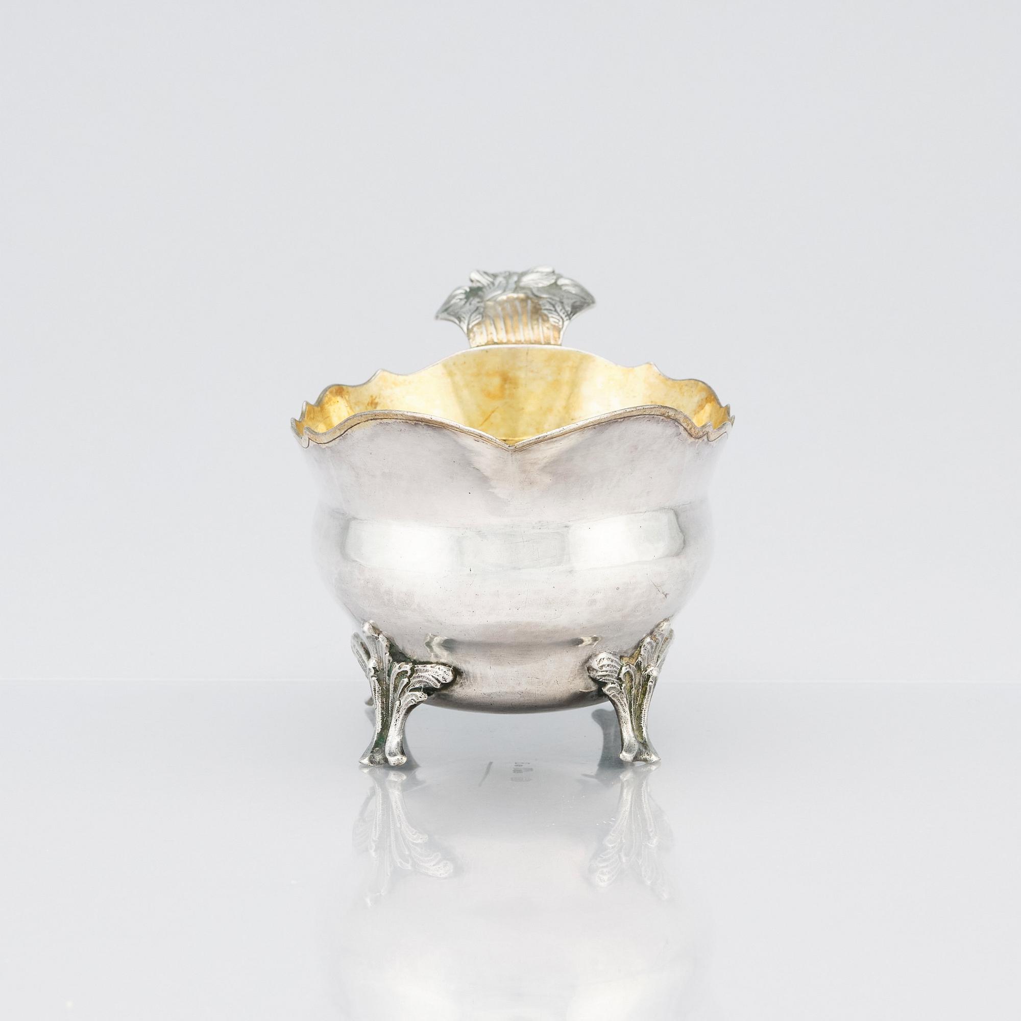 Anders Mårdh, gräddsnäcka, delvis förgyllt 
silver, Kungsbacka, sannolikt 1784. Rokoko.
