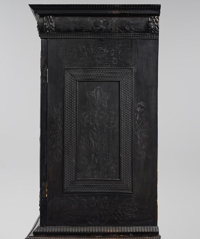 Det Bondeska Skåpet, sannolikt Paris, 1600- samt 1800-tal, Louis XIV och Louis XIV-stil.