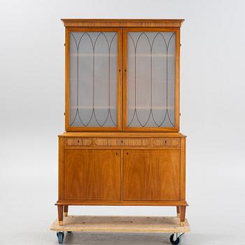 A mahogany veneered Swedish Modern display cabinet, 1940's/50's.