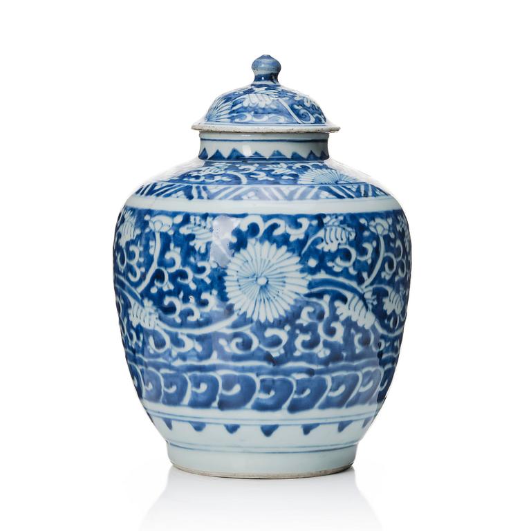 A blue and white jar with cover, Ming dynasty (1368-1644).