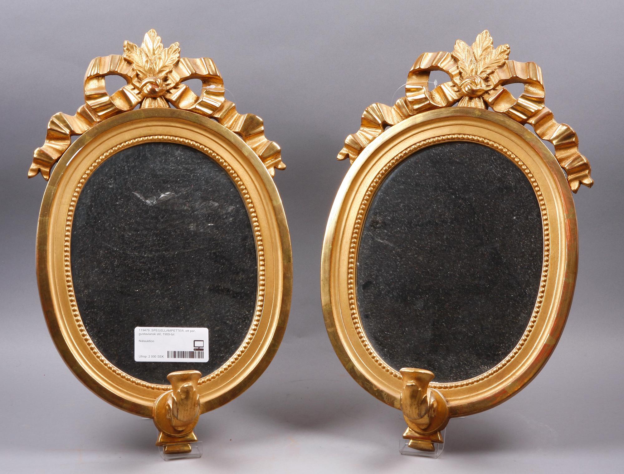 SPEGELLAMPETTER, ett par, gustaviansk stil, 1900-talets första hälft.