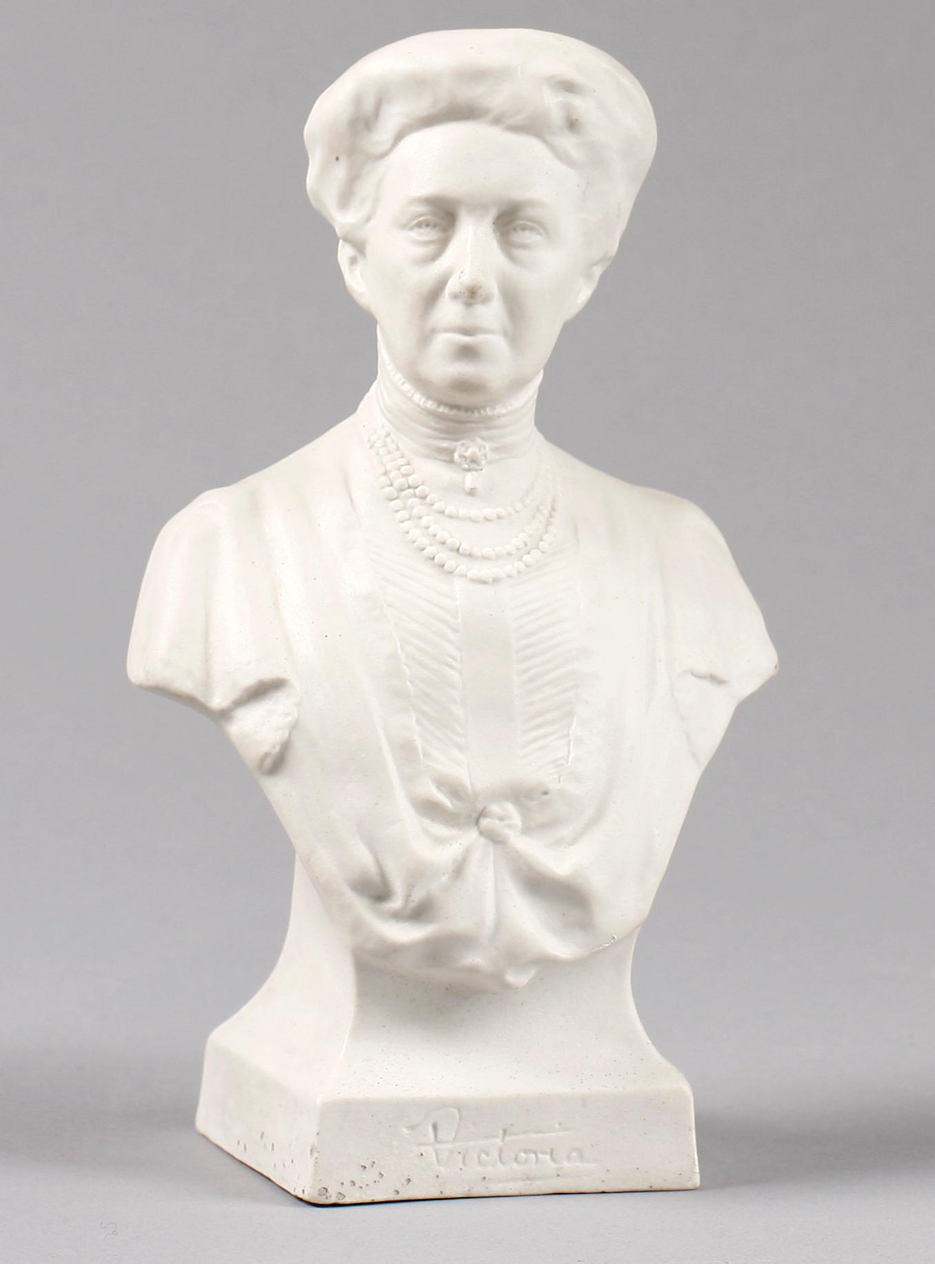 BYSTER, ett par. Parian, Rörstrand. 1800/1900-tal.