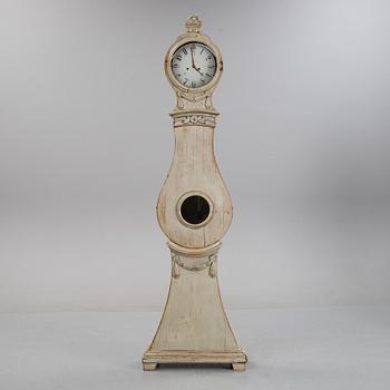 A Swedish painted loncase clock from around the year 1800.