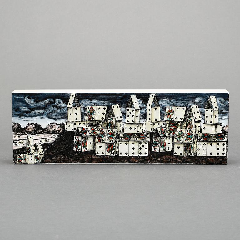 KORTLEKSASK, Piero Fornasetti, Milano, 2007.