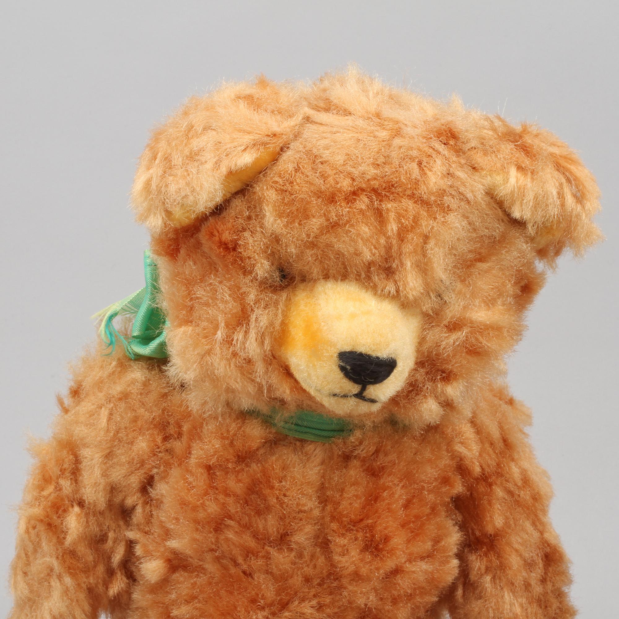 MJUKDJUR, 4 st, 1900-talets första hälft/mitt.